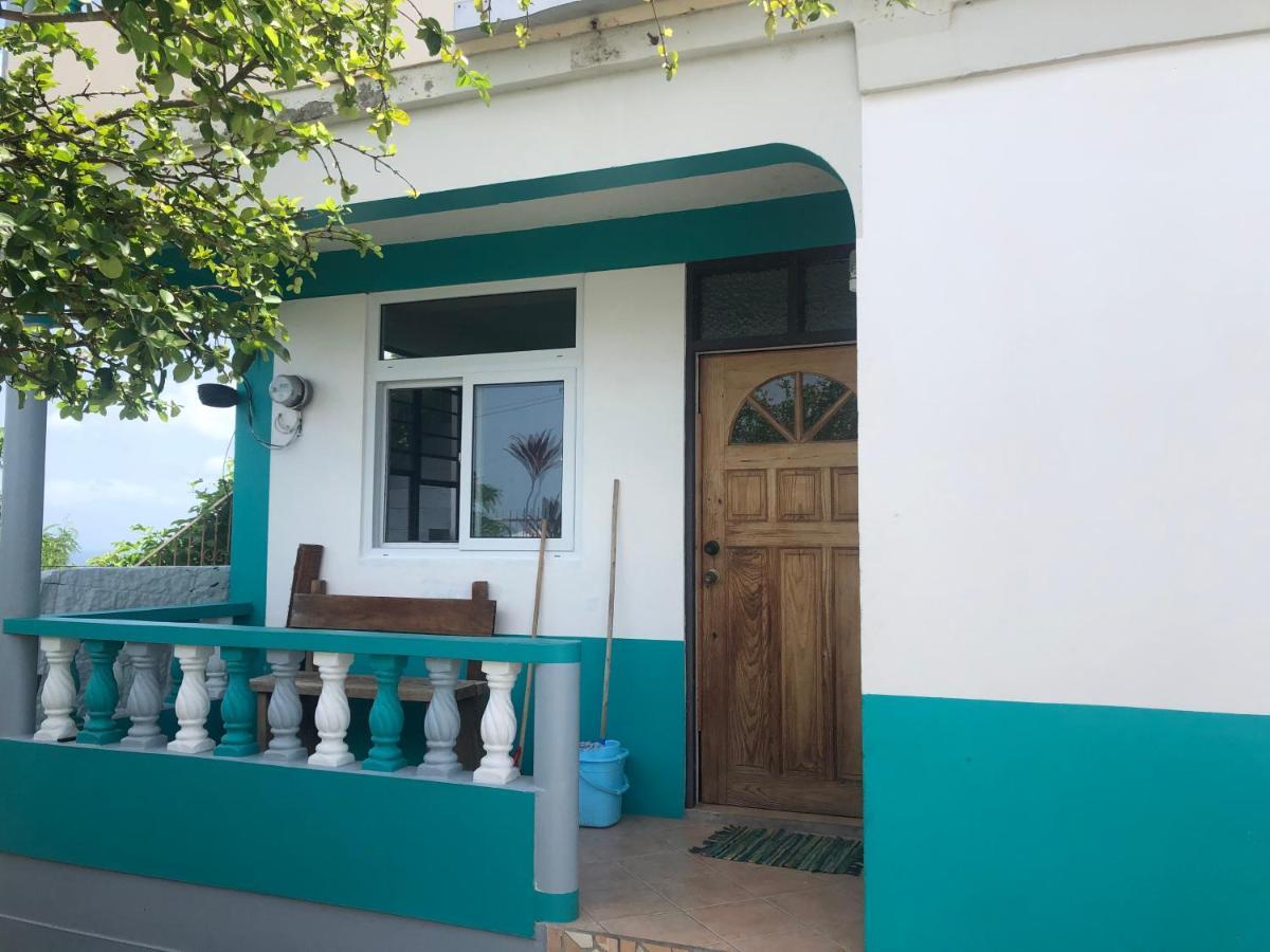 Joy'S Apartment Roseau Exterior photo